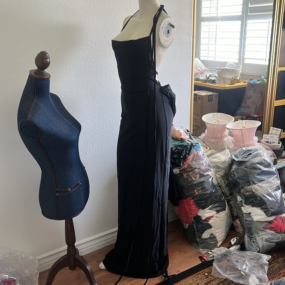 Black maxi formal dress